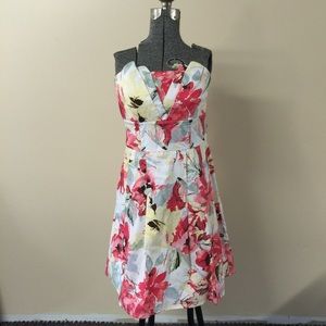 Size 9/10 Maurice’s Strapless Floral Dress